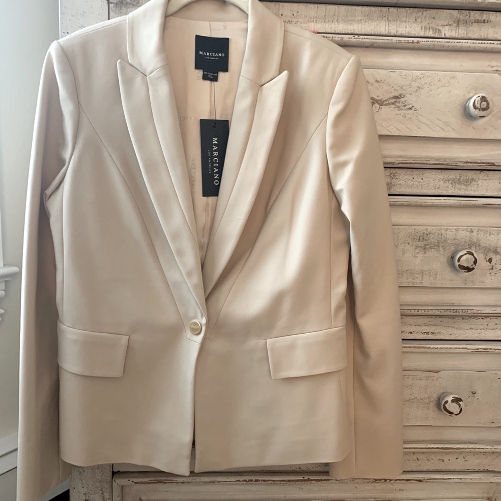 NWT Marciano Los Angeles sand color blazer